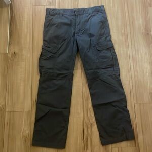 Men’s Carhartt Pants Like New